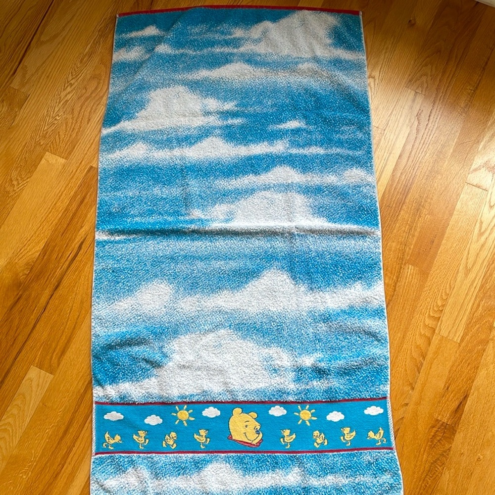 VINTAGE DISNEY PLUSH POOH SUNSHINE TOWEL